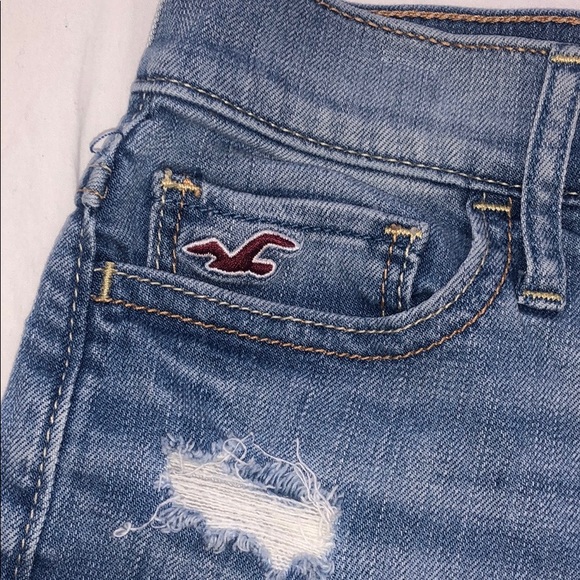 HOLLISTER DISTRESSED JEAN SHORTS! - Picture 2 of 8
